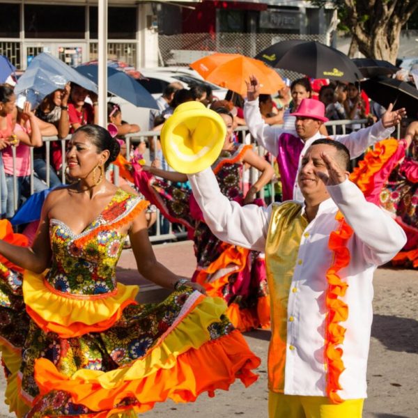 DESFILE-FOLCLORICO-santa marta